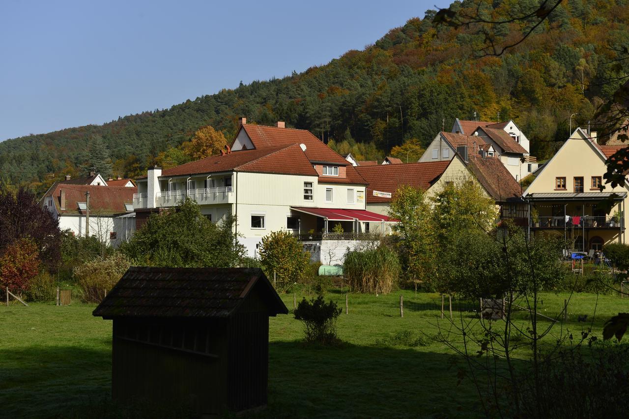 Landhotel Zur Wegelnburg Bruchweiler-Bärenbach Εξωτερικό φωτογραφία